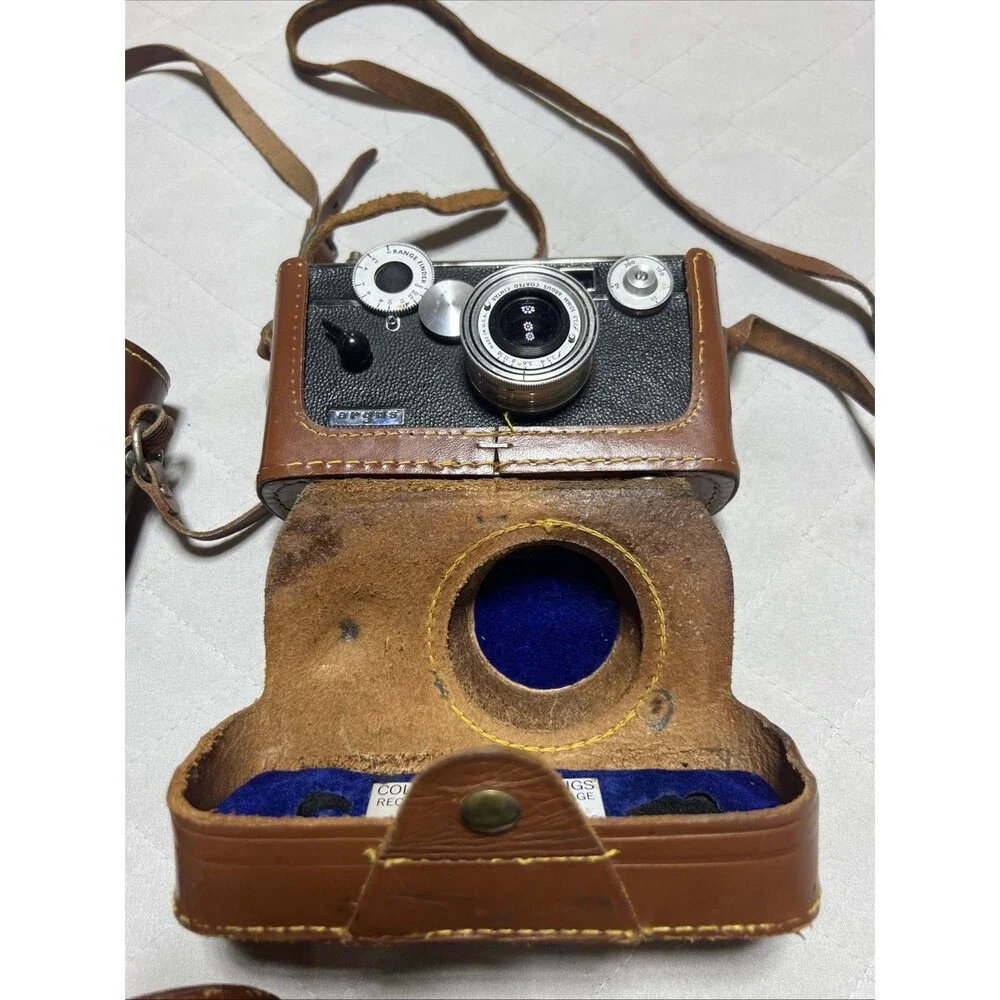 VINTAGE Argus C3 Camera With Original Paper Work And CaseLight Meter  2 UNTESTED